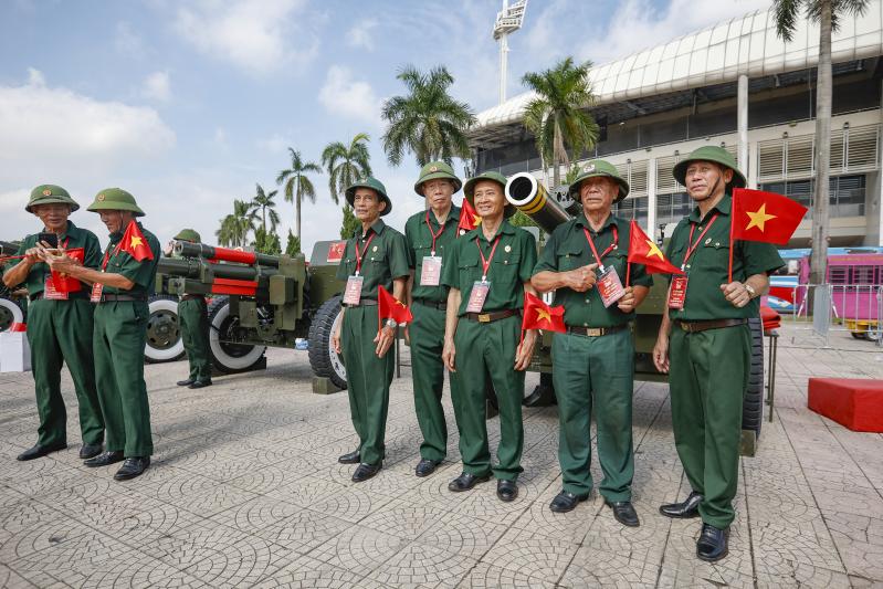 Ngắm dàn pháo lễ phục vụ nhiệm vụ A80 trước sân vận động Mỹ Đình - Ảnh 10. Ngắm dàn pháo lễ phục vụ nhiệm vụ A80 trước sân vận động Mỹ Đình - Ảnh 10.