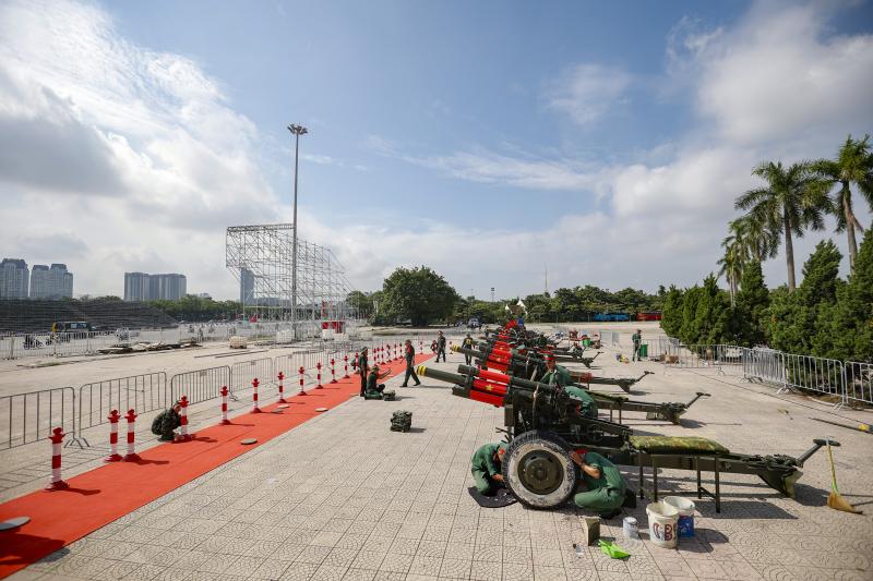 Ngắm dàn pháo lễ phục vụ nhiệm vụ A80 trước sân vận động Mỹ Đình - Ảnh 8. Ngắm dàn pháo lễ phục vụ nhiệm vụ A80 trước sân vận động Mỹ Đình - Ảnh 8.