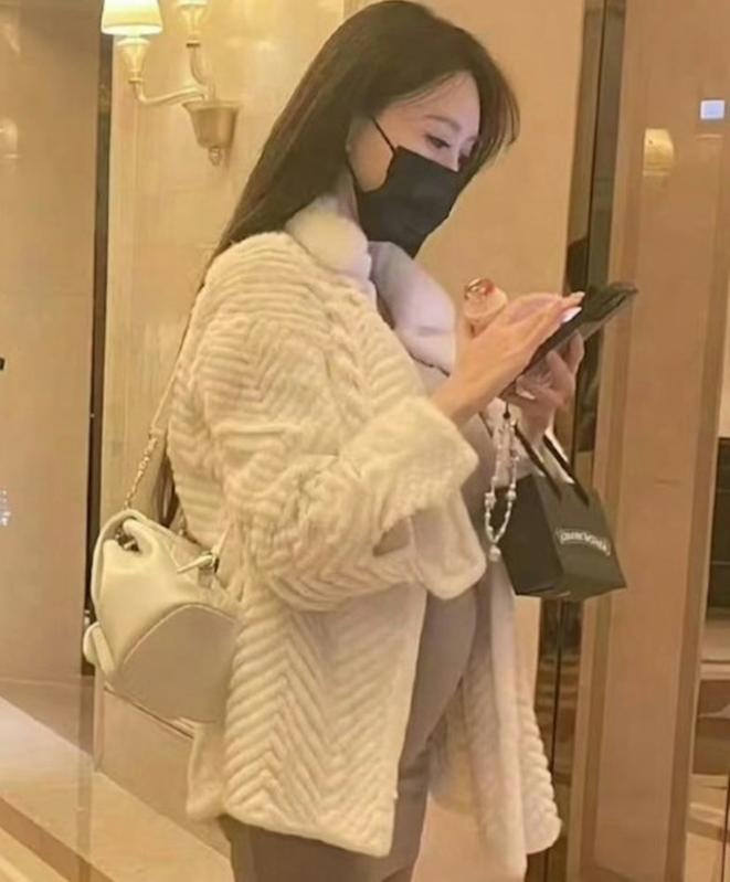 Huỳnh Hiểu Minh - Diệp Kha chia tay sau gần 1 năm ồn ào - Ảnh 2.