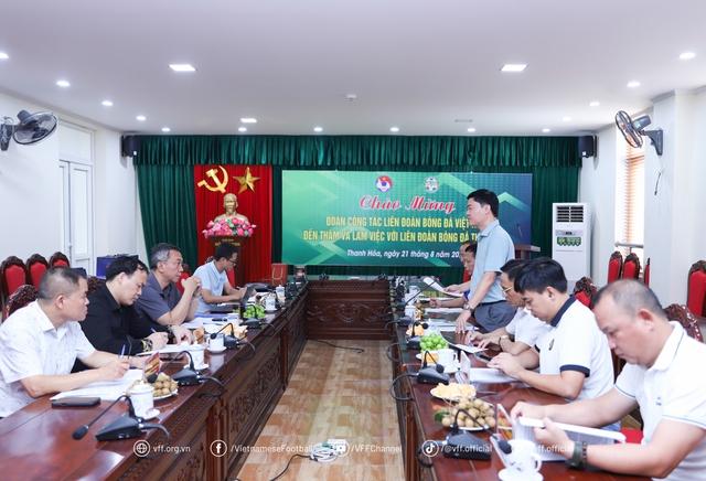 Chủ tịch VFF thăm LĐBĐ Thanh Hóa, mong có thêm tài năng cho đội tuyển quốc gia- Ảnh 1. Chủ tịch VFF thăm LĐBĐ Thanh Hóa, mong có thêm tài năng cho đội tuyển quốc gia- Ảnh 1.