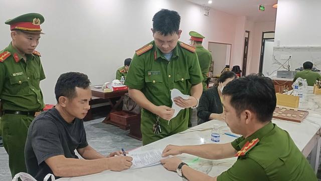 Khởi tố 5 đối tượng có hoạt động mại dâm ở cơ sở massage - Ảnh 1.