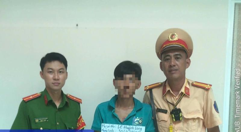 CSGT TP.HCM phát hiện ngư dân và tài xế xe khách dương tính ma túy- Ảnh 3. CSGT TP.HCM phát hiện ngư dân và tài xế xe khách dương tính ma túy- Ảnh 3.