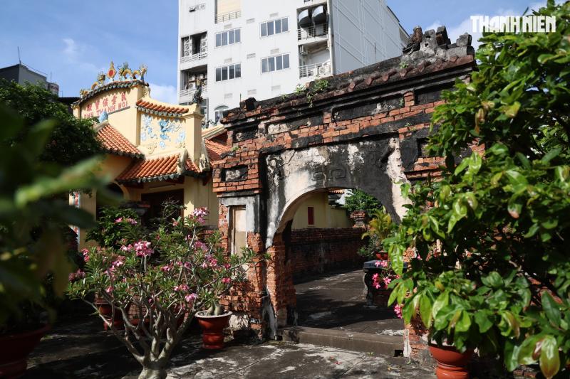 Mộ cổ 198 năm ở TP.HCM, của một 'Ngũ hổ tướng' phò chúa Nguyễn- Ảnh 4.