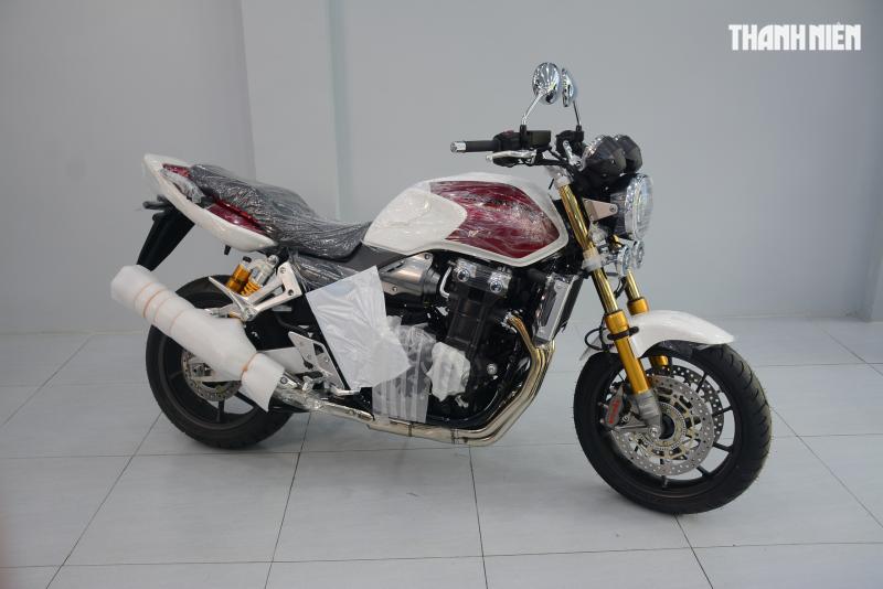 'Hàng hiếm' Honda CB1300SF SP Final Edition về Việt Nam, chưa nóng máy đã có chủ - Ảnh 1.