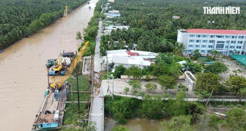 Hiện trường vụ sạt lở nghiêm trọng ngay trước cổng trường học ở Đồng Tháp- Ảnh 11.