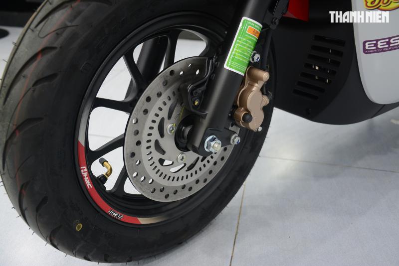 Chỉ sản xuất 99 chiếc, Honda Giorno+ SC35 ThaiGP bất ngờ xuất hiện tại Việt Nam - Ảnh 9.