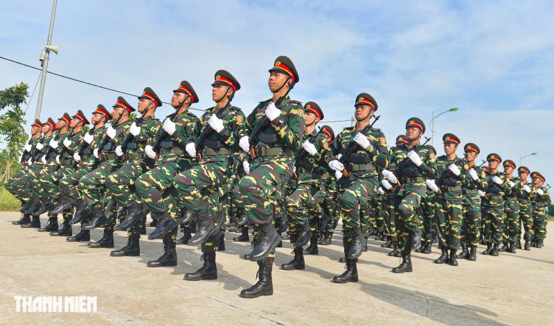 Khối trưởng quân đội Lào: 'Tình cảm người dân Việt Nam dành cho chúng tôi là vô giá’- Ảnh 2. Khối trưởng quân đội Lào: 'Tình cảm người dân Việt Nam dành cho chúng tôi là vô giá’- Ảnh 2.