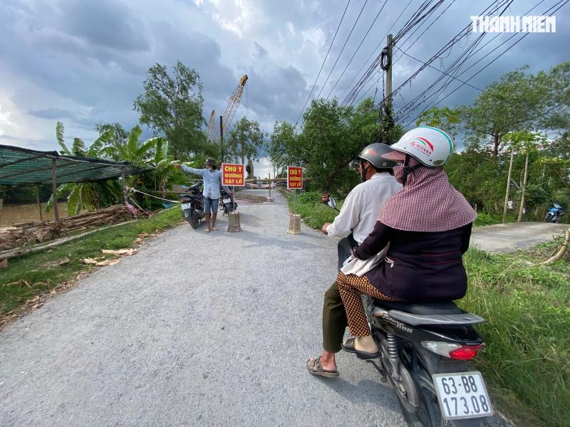 Hiện trường vụ sạt lở nghiêm trọng ngay trước cổng trường học ở Đồng Tháp- Ảnh 10.