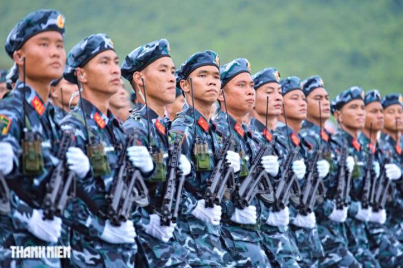 Toàn cảnh 16.000 chiến sĩ đội nắng tổng hợp luyện diễu binh Quốc khánh 2.9- Ảnh 11.