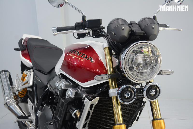 'Hàng hiếm' Honda CB1300SF SP Final Edition về Việt Nam, chưa nóng máy đã có chủ - Ảnh 10.