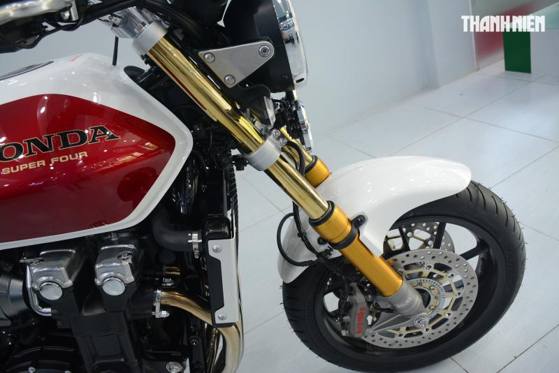 'Hàng hiếm' Honda CB1300SF SP Final Edition về Việt Nam, chưa nóng máy đã có chủ - Ảnh 8.