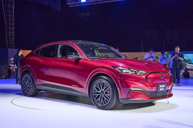 Ô tô điện Ford Mustang Mach-E gia nhập thị trường Việt Nam, giá 2,599 tỉ đồng- Ảnh 1. Ô tô điện Ford Mustang Mach-E gia nhập thị trường Việt Nam, giá 2,599 tỉ đồng- Ảnh 1.