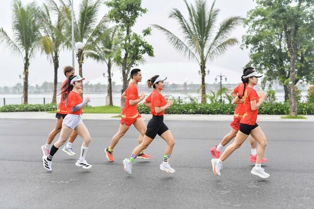 Gần 19.000 VĐV đăng ký giải chạy 'Việt Nam tôi đó' trên cung đường đẹp như mơ- Ảnh 4.