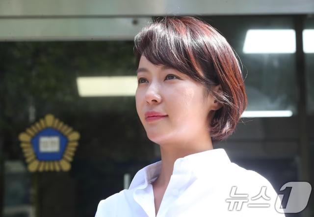Hwang Jung Eum bị đề nghị 3 năm tù vì biển thủ hơn 80 tỉ - Ảnh 1.