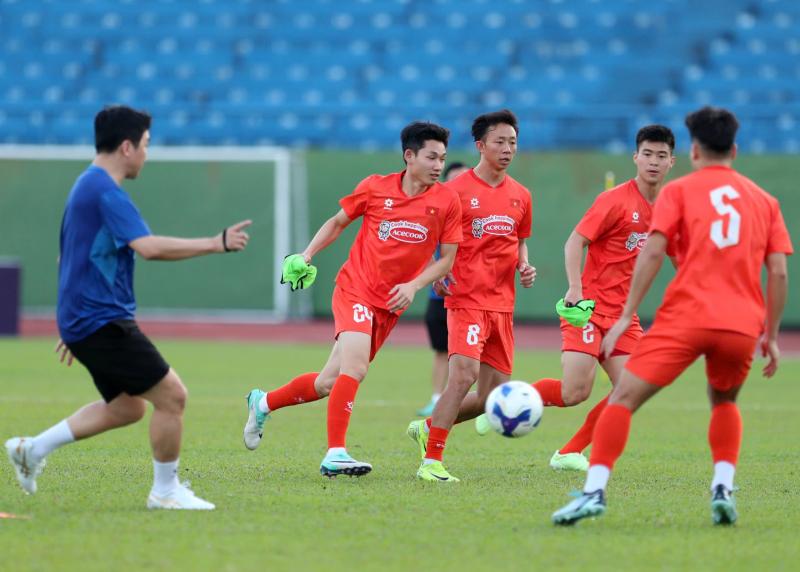 BHL tạm quyền đội tuyển Việt Nam: Thầy Kim tuyệt đối tin tưởng, xuất hiện nhân vật đặc biệt…- Ảnh 5. BHL tạm quyền đội tuyển Việt Nam: Thầy Kim tuyệt đối tin tưởng, xuất hiện nhân vật đặc biệt…- Ảnh 5.