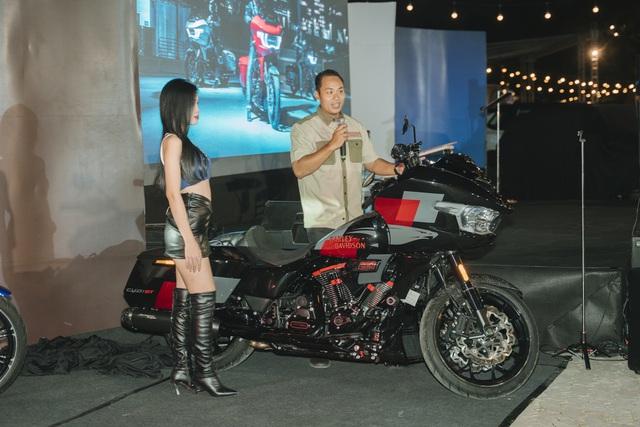 Mô tô Harley-Davidson CVO Road Glide ST đắt gấp đôi Honda Gold Wing, giá gần 2,42 tỉ- Ảnh 2. Mô tô Harley-Davidson CVO Road Glide ST đắt gấp đôi Honda Gold Wing, giá gần 2,42 tỉ- Ảnh 2.