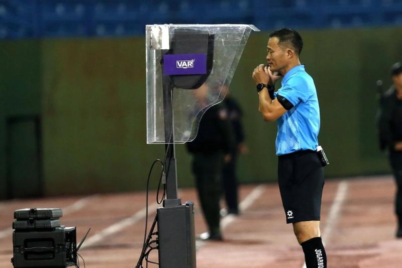 Còi bạc Trần Đình Thịnh đã về ‘nhà’: Anh em trọng tài bảo nhau, hãy vì Thịnh mà cố gắng…- Ảnh 10.