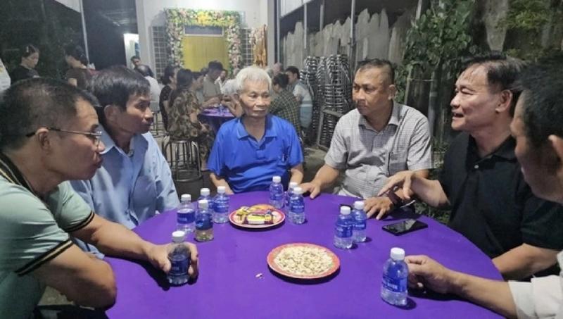 Còi bạc Trần Đình Thịnh đã về ‘nhà’: Anh em trọng tài bảo nhau, hãy vì Thịnh mà cố gắng…- Ảnh 8.