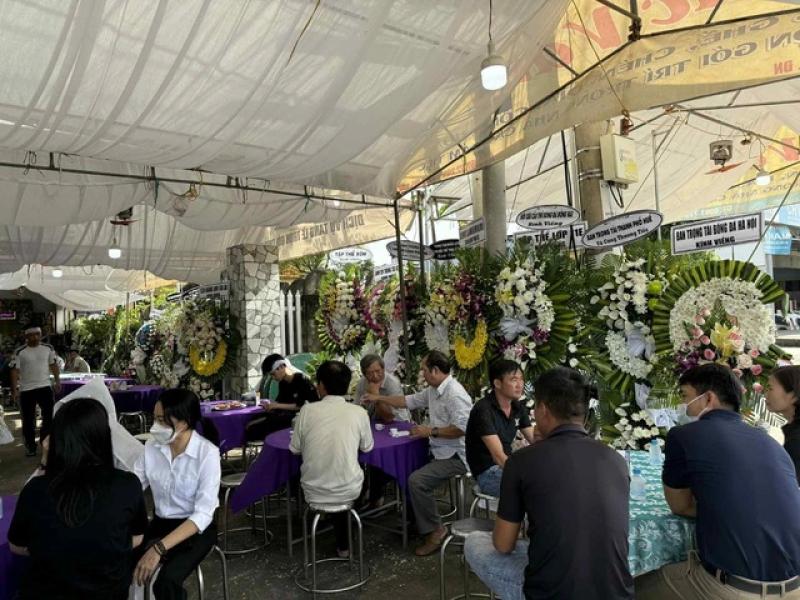 Hôm nay, trọng tài Trần Đình Thịnh về với đất mẹ…- Ảnh 4. Hôm nay, trọng tài Trần Đình Thịnh về với đất mẹ…- Ảnh 4.
