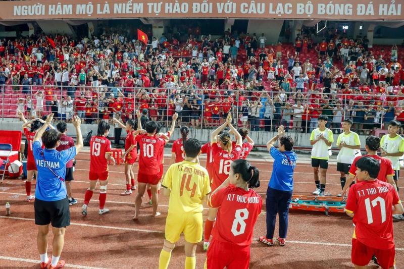 Đội tuyển nữ Việt Nam lại vượt trội Thái Lan, giành chiến thắng đẳng cấp: Được thưởng 1 tỉ đồng- Ảnh 7.