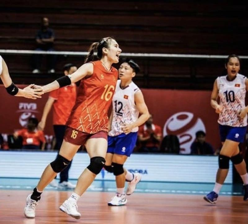 Dùng người trái luật, U.21 bóng chuyền nữ Việt Nam bị phạt nặng cỡ nào: Cầu thủ bị ‘treo giò’ 2 năm?- Ảnh 2.