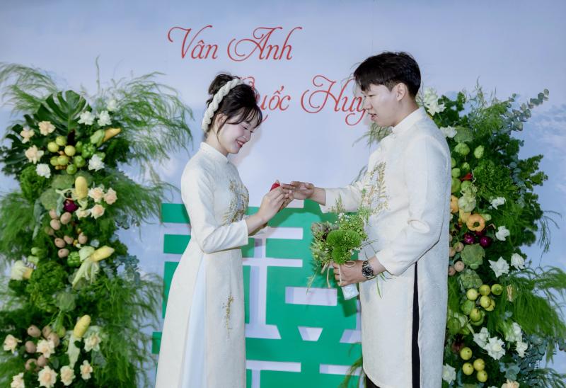 Đám cưới trang trí rau củ tận 500 kg: Khách mời, hàng xóm nhận quà mang về- Ảnh 3.