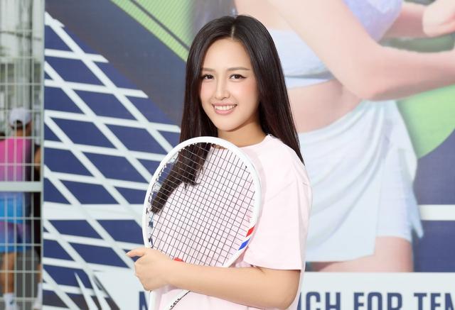 Mai Phương Thúy xuất hiện rạng rỡ mặc tin đồn đời tư - Ảnh 1.