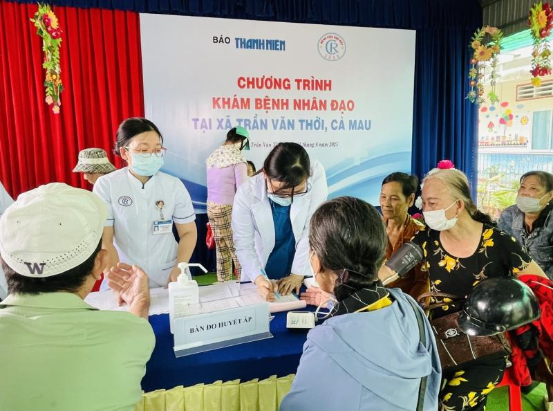 BV Chợ Rẫy, Báo Thanh Niên tổ chức khám bệnh nơi cuối cùng bản đồ Việt Nam - Ảnh 4.