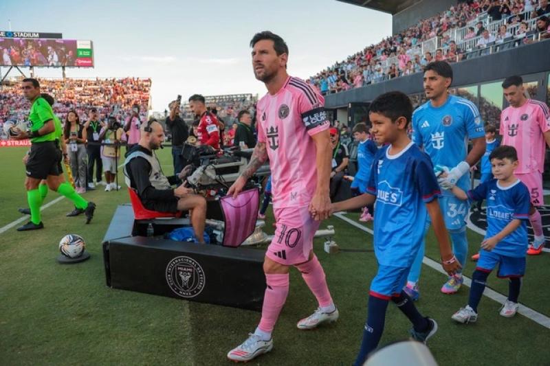 Messi gia hạn Inter Miami đến năm 41 tuổi, sở hữu đội bóng cùng David Beckham- Ảnh 1.