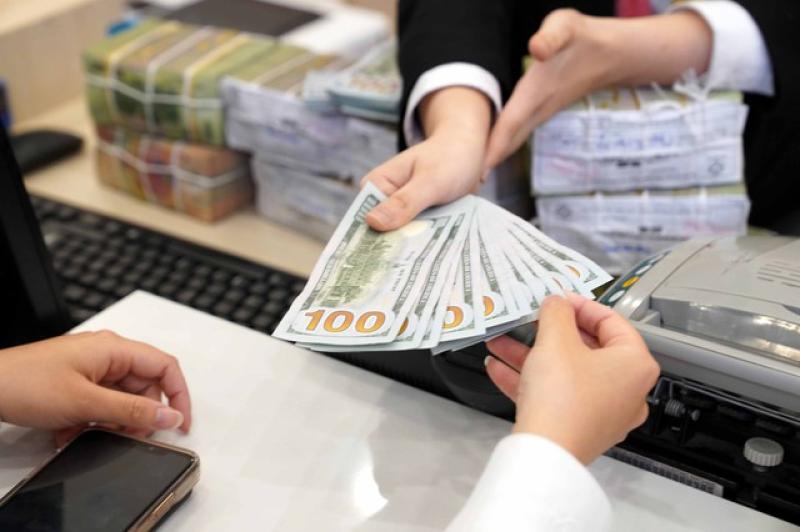 Giá USD hôm nay 3.8.2025: Tăng kỷ lục đẩy giá euro, yen Nhật giảm sâu- Ảnh 1.