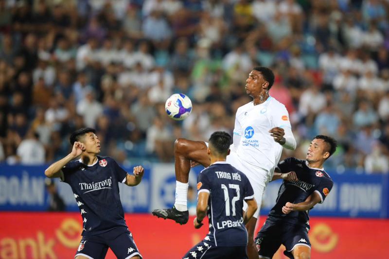 Ông Kim hài lòng với màn khởi đầu như mơ của V-League, cú hích lớn cho U.23 Việt Nam- Ảnh 4.