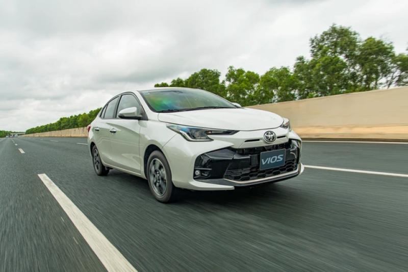 Toyota trở thành hãng xe 'ngoại' bán chạy nhất Việt Nam nửa đầu năm 2025 - Ảnh 2.