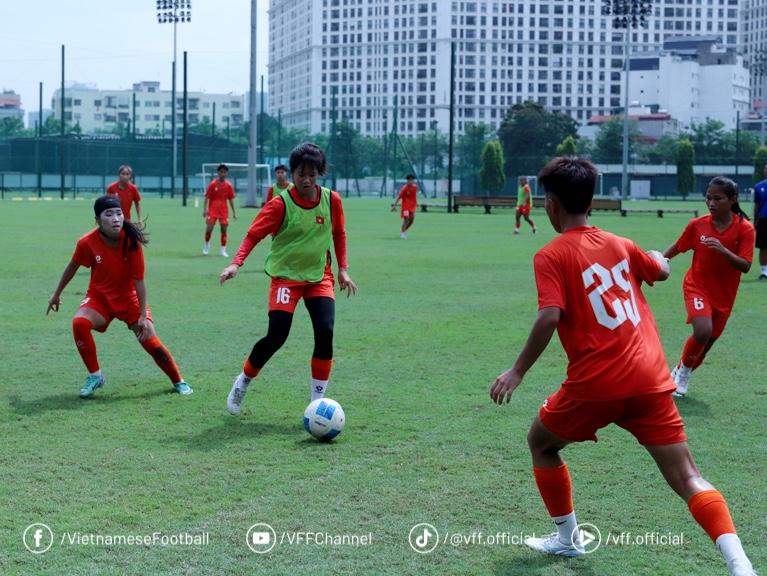 U.16 nữ Việt Nam thua Thái Lan, quyết thắng trận tranh HCĐ- Ảnh 3. U.16 nữ Việt Nam thua Thái Lan, quyết thắng trận tranh HCĐ- Ảnh 3.