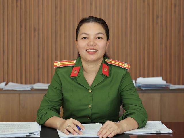 Giữ Tổ quốc bình yên: Câu chuyện tử tế của nữ chỉ huy hết lòng vì dân- Ảnh 1. Giữ Tổ quốc bình yên: Câu chuyện tử tế của nữ chỉ huy hết lòng vì dân- Ảnh 1.