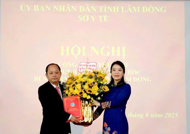 Bổ nhiệm giám đốc Bệnh viện đa khoa Lâm Đồng- Ảnh 1. Bổ nhiệm giám đốc Bệnh viện đa khoa Lâm Đồng- Ảnh 1.