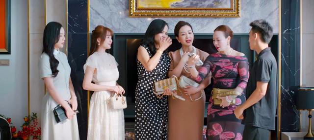 Phim Gió ngang khoảng trời xanh với Phương Oanh và Doãn Quốc Đam gây tranh cãi - Ảnh 1.