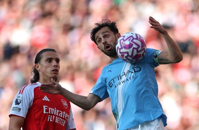 Haaland ghi bàn cực sớm, Man City vẫn ‘cay’ vì Arsenal gỡ hòa phút 90+3: HLV Pep không bực mới lạ!- Ảnh 1.