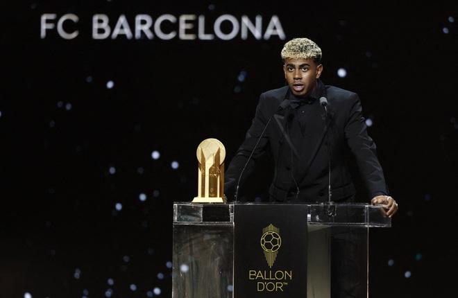 Ousmane Dembele giành Quả bóng vàng 2025, Yamal làm nên lịch sử- Ảnh 4. Ousmane Dembele giành Quả bóng vàng 2025, Yamal làm nên lịch sử- Ảnh 4.