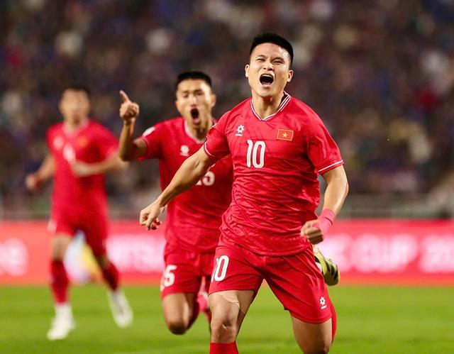 Đội tuyển Việt Nam: Nhập tịch phải dựa theo nguồn nội lực- Ảnh 1. Đội tuyển Việt Nam: Nhập tịch phải dựa theo nguồn nội lực- Ảnh 1.