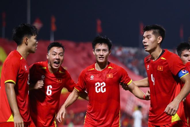 Thanh Nhàn ghi bàn đẳng cấp, U.23 Việt Nam thắng Yemen: VFF thưởng lớn vì tấm vé vàng châu Á- Ảnh 11. Thanh Nhàn ghi bàn đẳng cấp, U.23 Việt Nam thắng Yemen: VFF thưởng lớn vì tấm vé vàng châu Á - Ảnh 5.