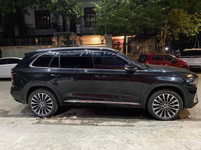 Xe Trung Quốc Geely Monjaro rớt giá gần 200 triệu sau chưa đầy 1 tháng lăn bánh - Ảnh 1. Xe Trung Quốc Geely Monjaro rớt giá gần 200 triệu sau chưa đầy 1 tháng lăn bánh - Ảnh 1.