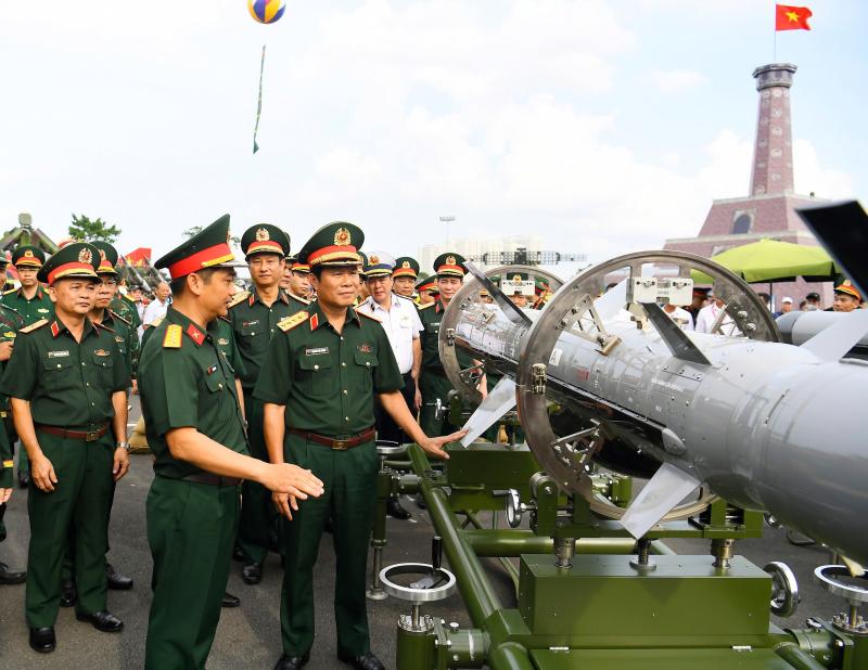 Sức mạnh 2 loại khí tài 'Made in Vietnam' được đại tướng Nguyễn Tân Cương giới thiệu- Ảnh 2. Sức mạnh 2 loại khí tài 'Made in Vietnam' được đại tướng Nguyễn Tân Cương giới thiệu- Ảnh 2.