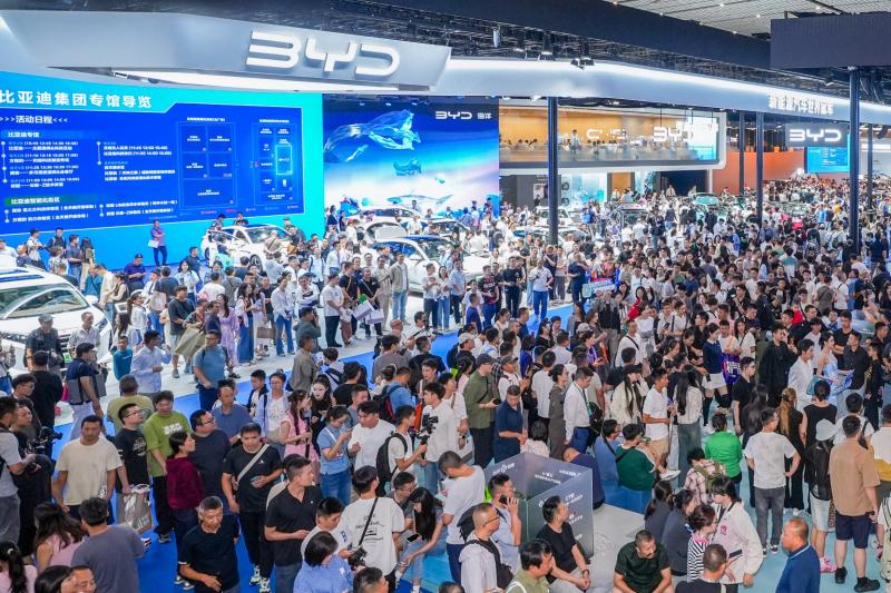 trung quoc,  oto trung quoc,  xe trung quoc,  chien tranh gia,  xe dien,  ev,  phev,  hybrid,  byd,  gia xe,  iaa mobility,  iaa mobility 2025 anh 2