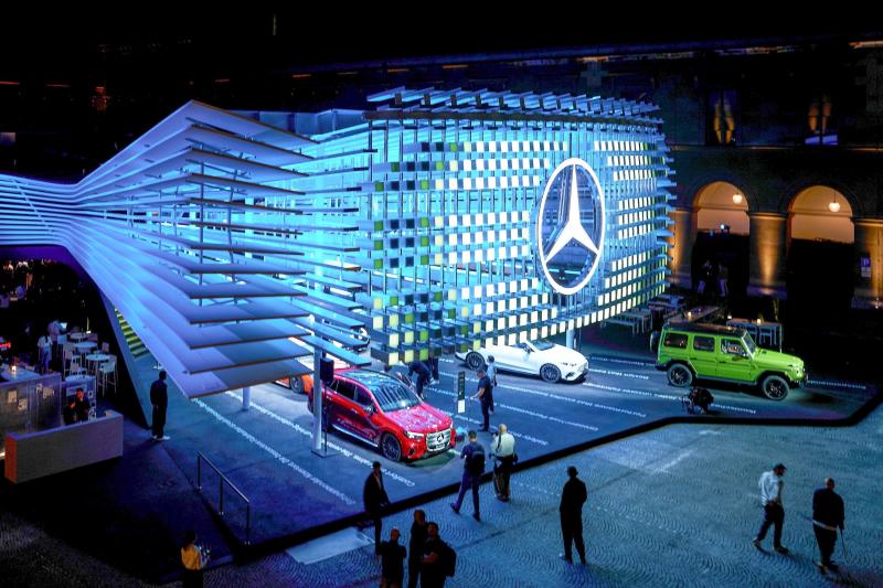 mercedes-benz,  bmw,  mercedes,  xe dien,  ev,  phev,  dong co,  b48,  iaa,  iaa mobility,  iaa mobility 2025 anh 2