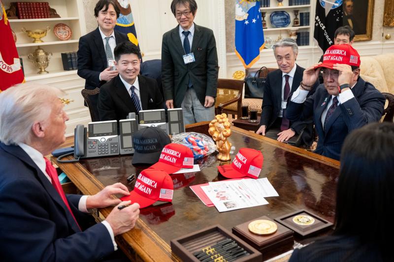 thue quan,  nhat,  nhat ban,  my,  my-nhat,  thuong mai,  xe,  oto,  xe dien,  pin,  donald trump,  trump,  tong thong trump anh 1