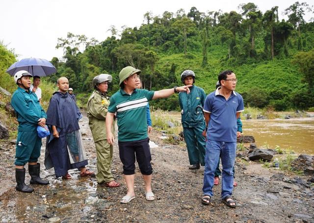 Đà Nẵng: Xuyên đêm tìm kiếm nam thanh niên mất tích khi bơi qua sông- Ảnh 1. Đà Nẵng: Xuyên đêm tìm kiếm nam thanh niên mất tích khi bơi qua sông- Ảnh 1.