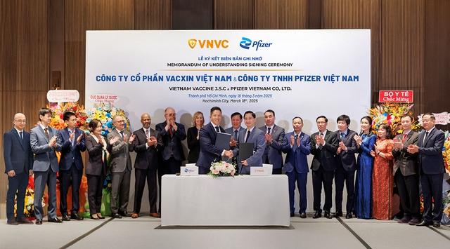 Tự chủ vắc xin - Nền móng vững chắc cho an ninh y tế và y học công nghệ cao Việt Nam - Ảnh 3.
