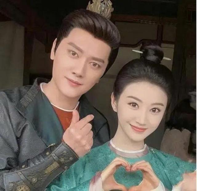 Phùng Thiệu Phong và Cảnh Điềm lên tiếng về tin đồn kết hôn gây xôn xao - Ảnh 2.