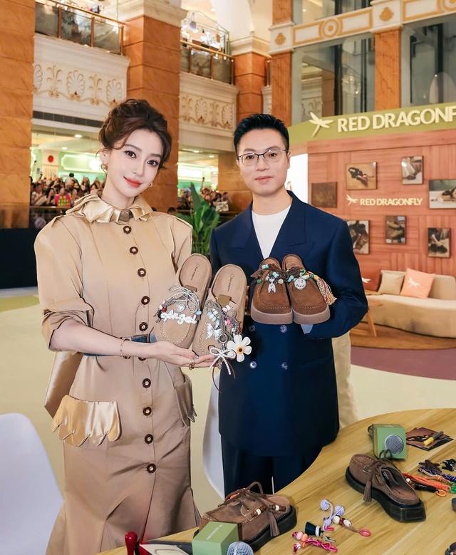 Vợ cũ và bạn gái cũ của Huỳnh Hiểu Minh xảy ra tranh chấp - Ảnh 3.