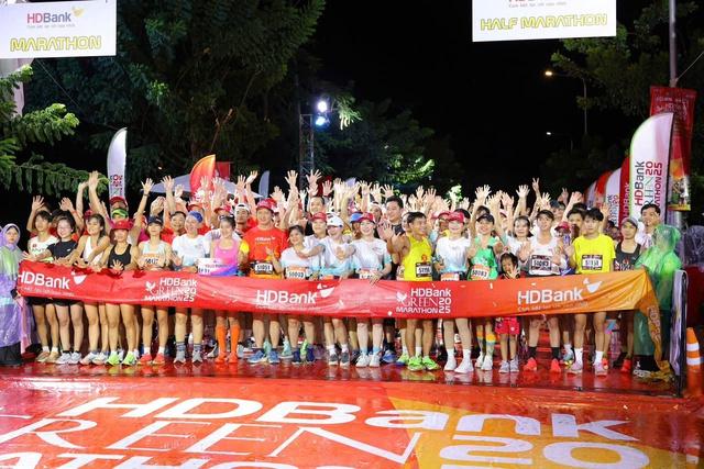 Sốc với kỷ lục mới được lập sâu tại giải quốc tế Green Marathon 2025- Ảnh 3. Sốc với kỷ lục mới được lập sâu tại giải quốc tế Green Marathon 2025- Ảnh 3.